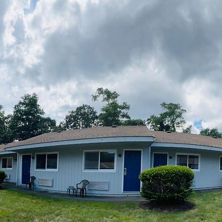Captain'S Lodge Motel グロスター エクステリア 写真